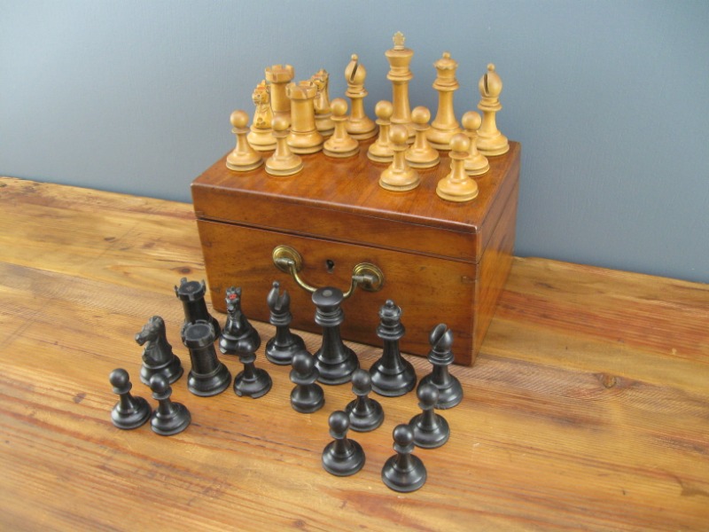 ANTIQUE JAQUES TOURNAMENT SIZE CHESS SET ORIGINAL BOX